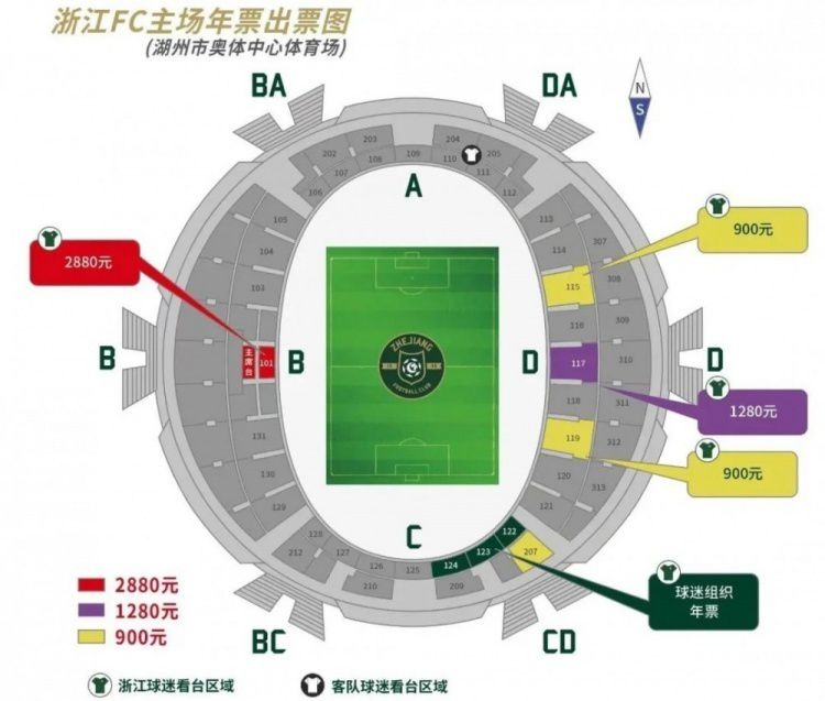 作为一名作家，我习惯于提出各种问题请对方回答，可是他把这种提问颠倒过来，向我连珠炮似地问了无数个问题，涉及我的家庭、童年、婚姻和对事物的看法等。